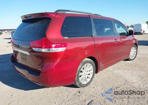 2012 Toyota Sienna Limited V6 7 Passenger z USA, uszkodzony, nr VIN 5TDYK3DC6CS235331